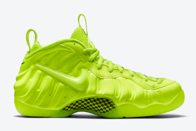 Nike Air Foamposite Pro 'Volt' 624041-700 - Stand out in style.