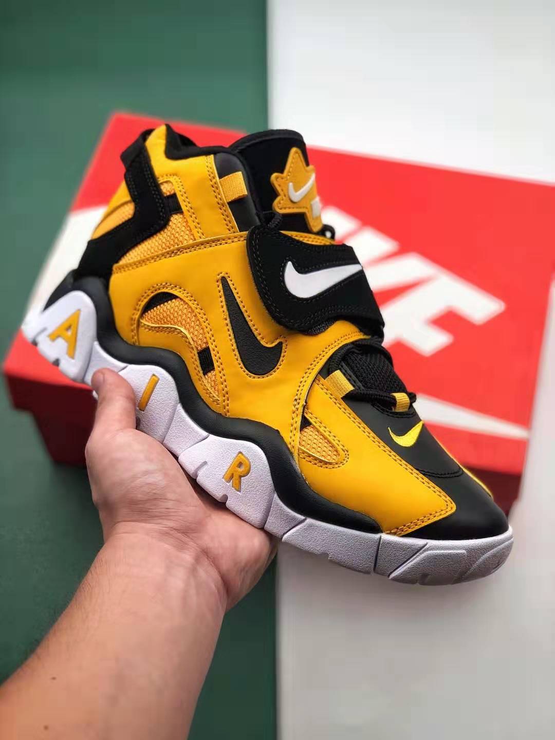 Nike Air Barrage Mid Raptors - Yellow/Black/White - CD9329-016 | Limited Stock