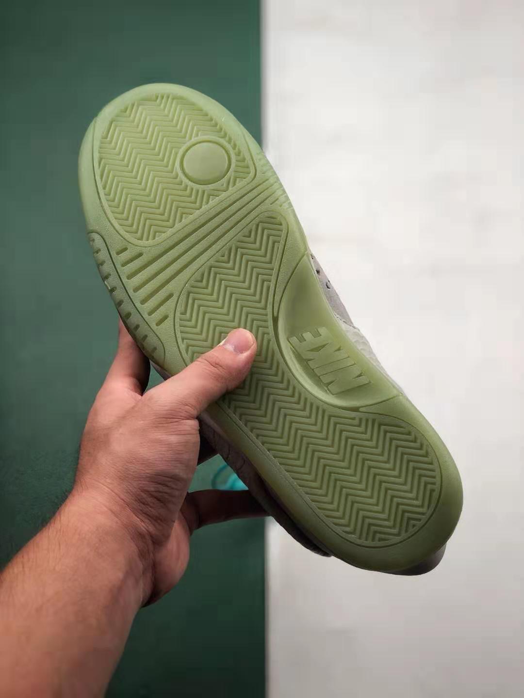 Nike Air Yeezy 2 NRG 'Pure Platinum' 508214-010 - Limited Edition Sneakers Nike Air Yeezy 2 NRG 'Pure Platinum' 508214-010 - Limited Edition Sneakers