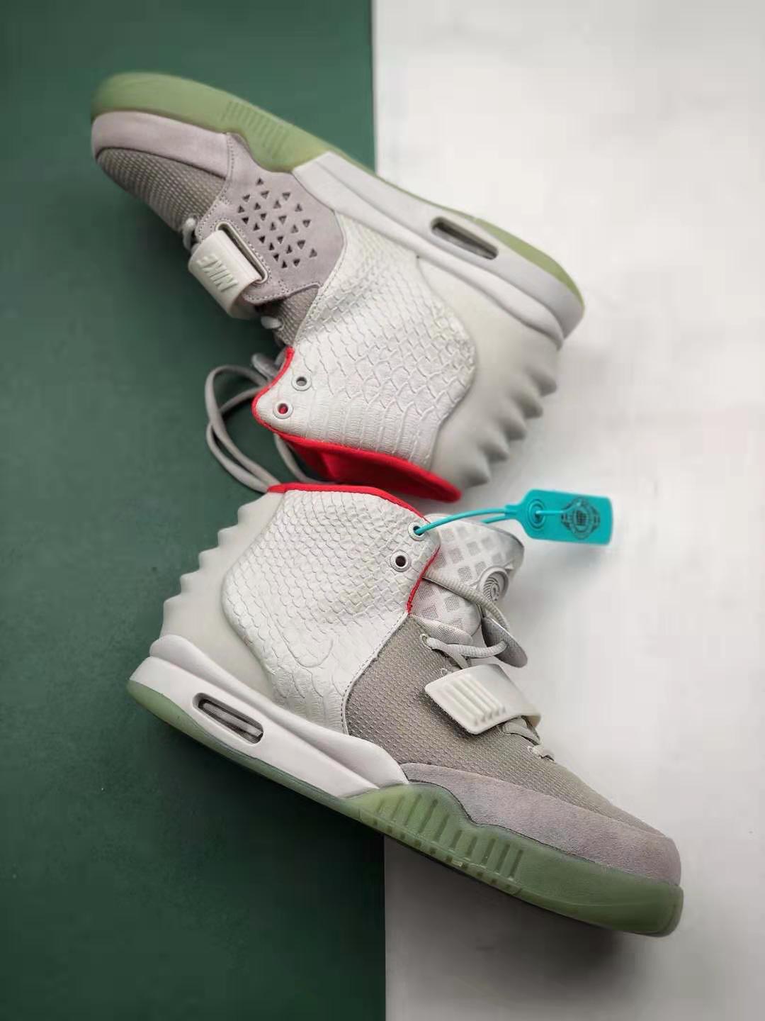 Nike Air Yeezy 2 NRG 'Pure Platinum' 508214-010 - Limited Edition Sneakers Nike Air Yeezy 2 NRG 'Pure Platinum' 508214-010 - Limited Edition Sneakers