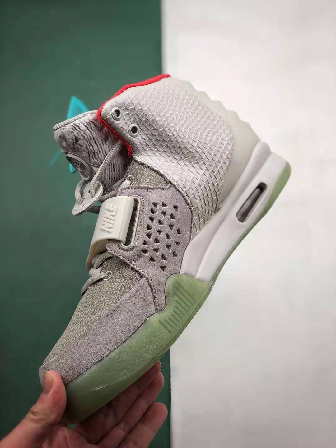 Nike Air Yeezy 2 NRG 'Pure Platinum' 508214-010 - Limited Edition Sneakers Nike Air Yeezy 2 NRG 'Pure Platinum' 508214-010 - Limited Edition Sneakers