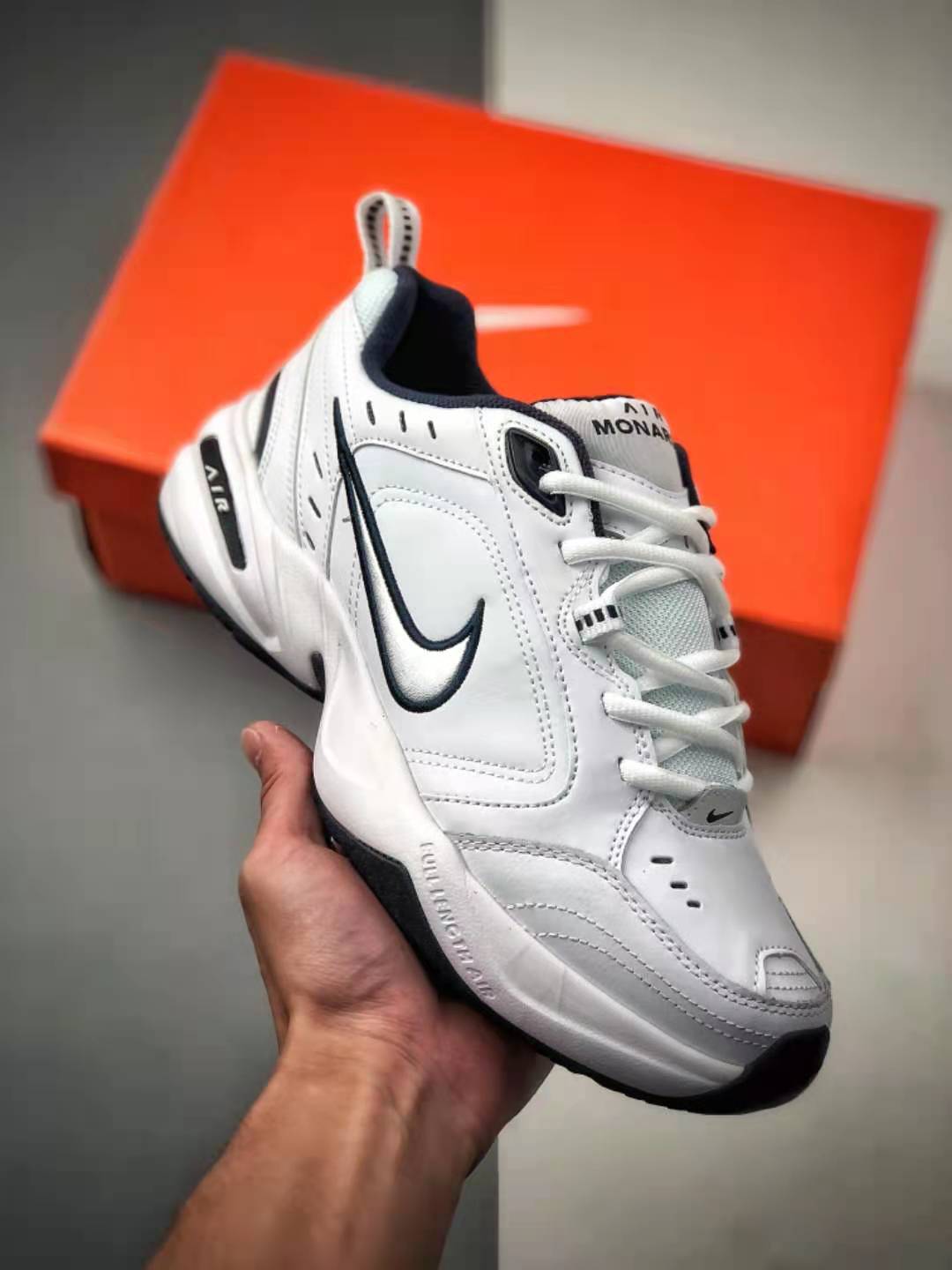 Nike Air Monarch IV 'White Navy' 415445-102 - Stylish and Comfortable Men's Sneakers