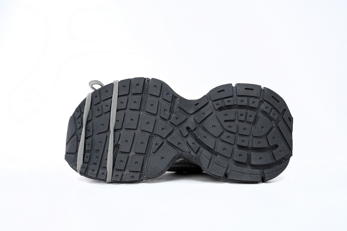 Balenciaga 3XL Black 734734 W3XL1 1090 - Shop the Latest Collection Now Balenciaga 3XL Black 734734 W3XL1 1090 - Shop the Latest Collection Now