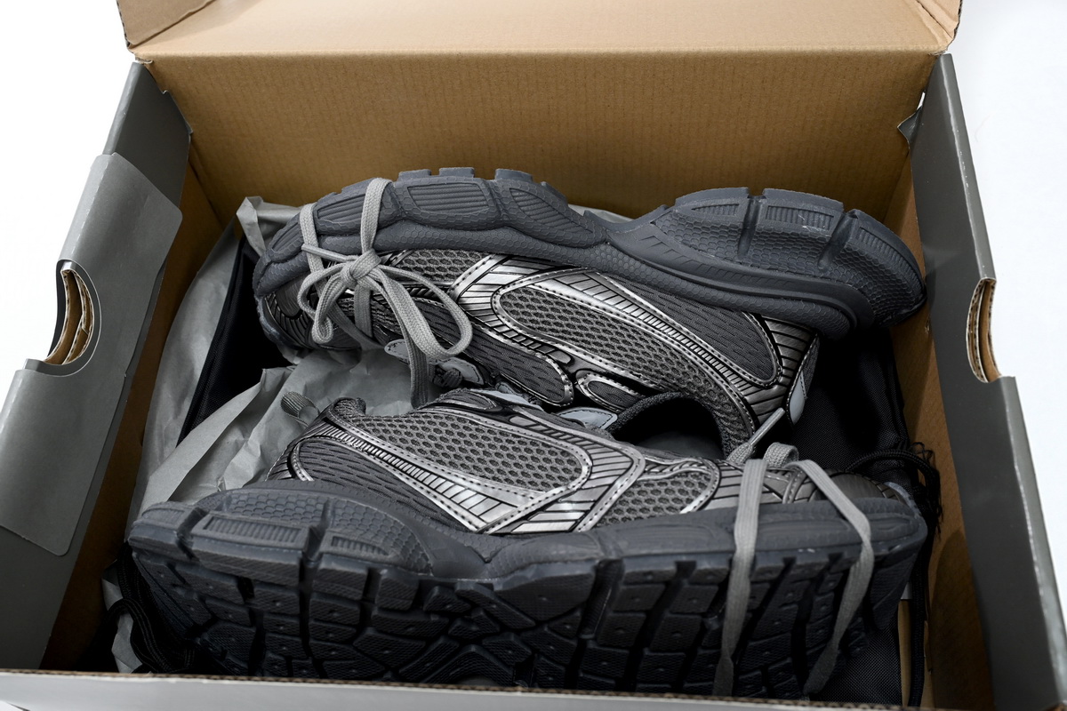 Balenciaga 3XL Black 734734 W3XL1 1090 - Shop the Latest Collection Now Balenciaga 3XL Black 734734 W3XL1 1090 - Shop the Latest Collection Now