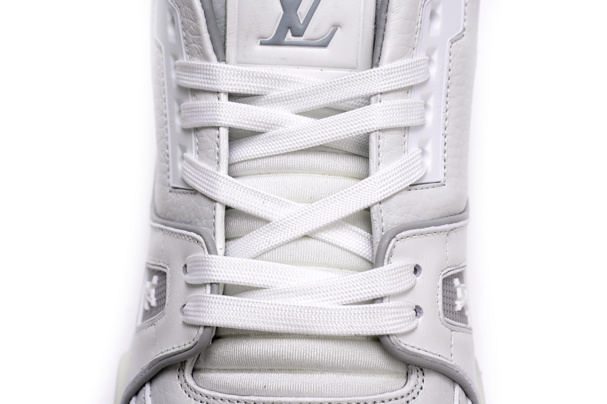 New Louis Vuitton Trainer White Litchi Pattern FD0221 - Exclusive Designer Sneakers for Sale New Louis Vuitton Trainer White Litchi Pattern FD0221 - Exclusive Designer Sneakers for Sale