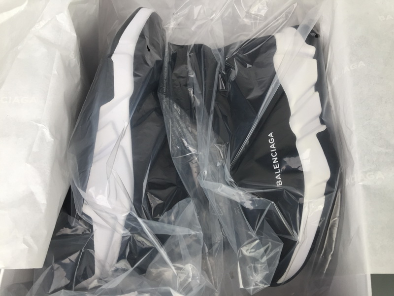 Balenciaga Speed Sneaker 2018 Black White 530349 W05G9 1000 Balenciaga Speed Sneaker 2018 Black White 530349 W05G9 1000