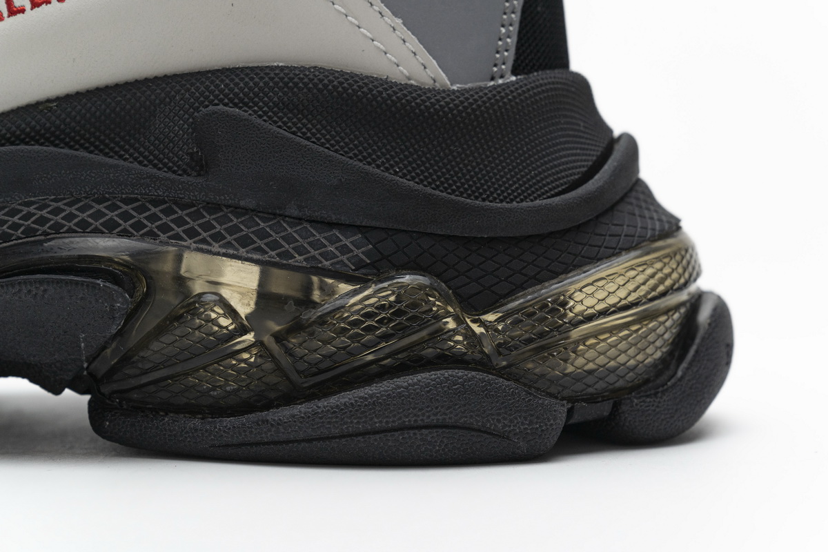 Balenciaga Triple S Black Silver 541624 W09E1 7320 - Sleek and Stylish Sneakers Balenciaga Triple S Black Silver 541624 W09E1 7320 - Sleek and Stylish Sneakers