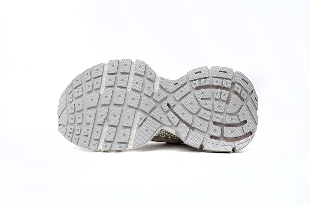 Balenciaga 3XL Rose Gold 734733 W1RB6 0208 - Luxurious Statement Timepiece Balenciaga 3XL Rose Gold 734733 W1RB6 0208 - Luxurious Statement Timepiece