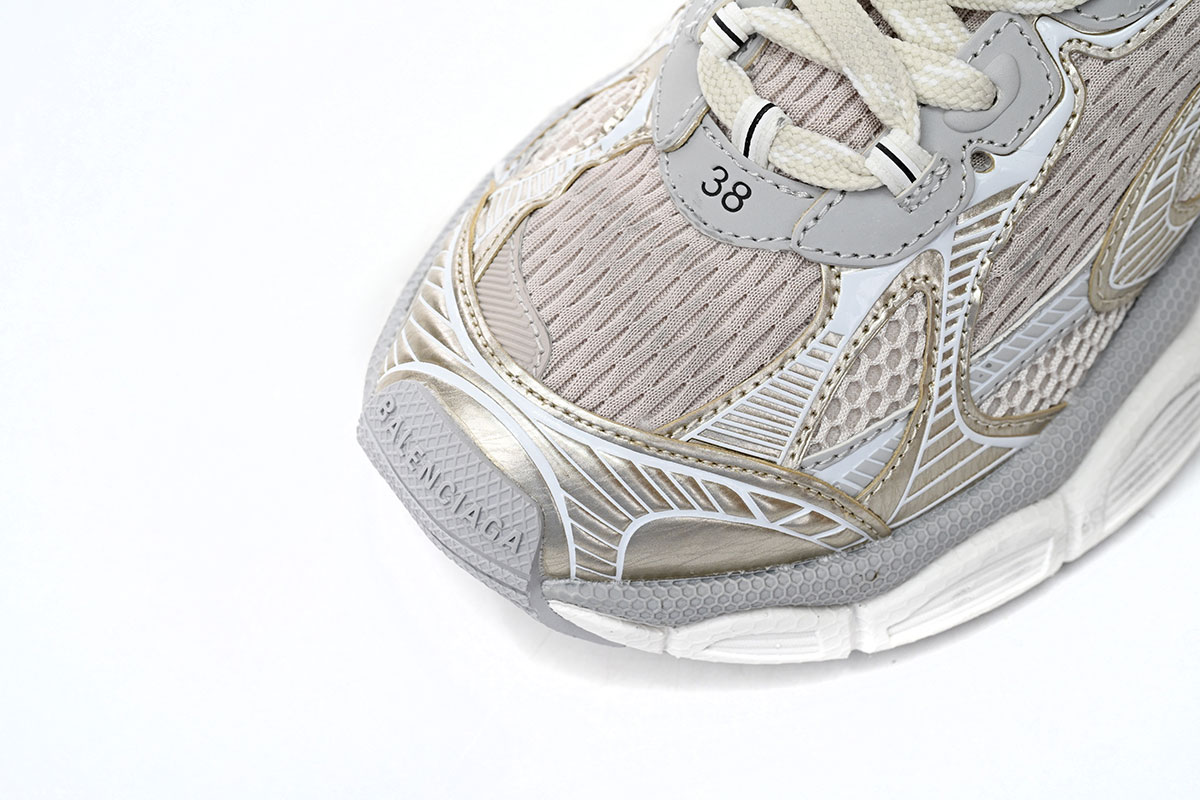 Balenciaga 3XL Rose Gold 734733 W1RB6 0208 - Luxurious Statement Timepiece Balenciaga 3XL Rose Gold 734733 W1RB6 0208 - Luxurious Statement Timepiece