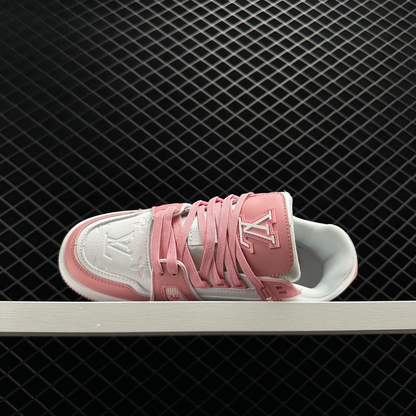 Louis Vuitton Trainer Pink White 1AA6VX - Women's Luxury Sneakers Louis Vuitton Trainer Pink White 1AA6VX - Women's Luxury Sneakers