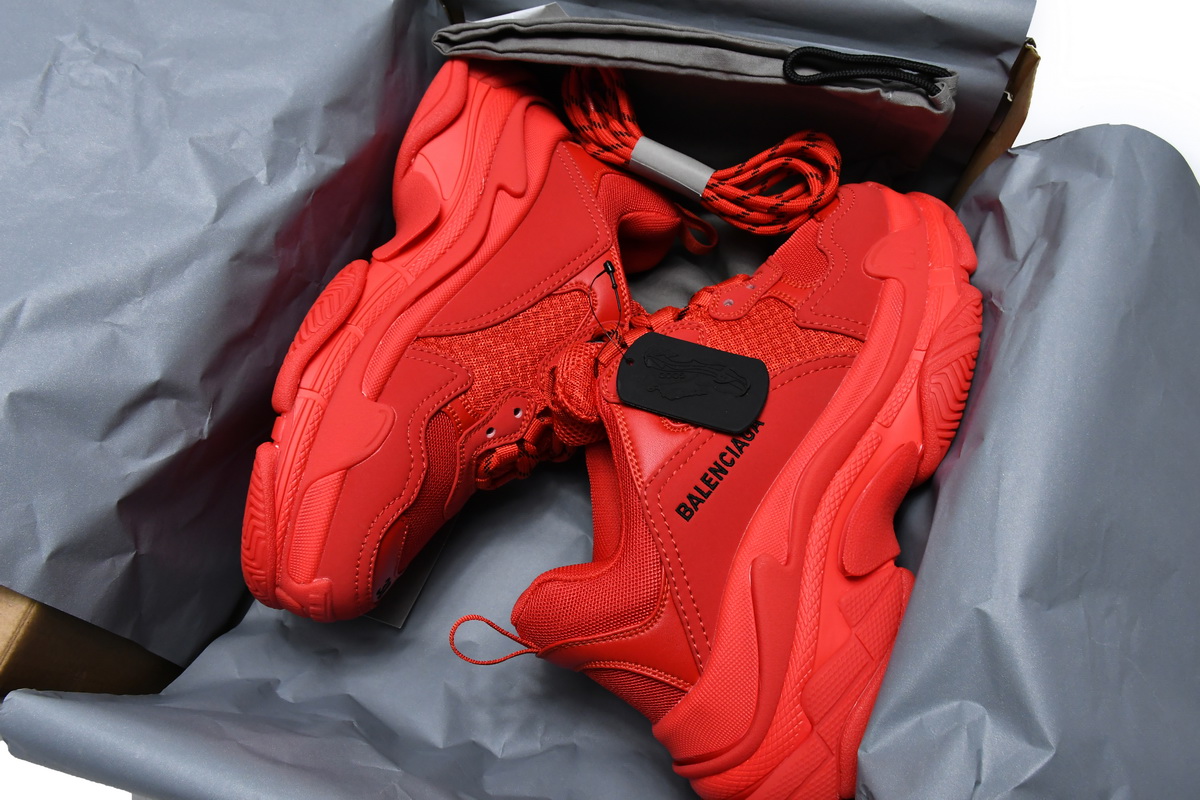 Balenciaga Triple S Dark Red 536737 W2FA1 9012 - Premium Sneakers Balenciaga Triple S Dark Red 536737 W2FA1 9012 - Premium Sneakers