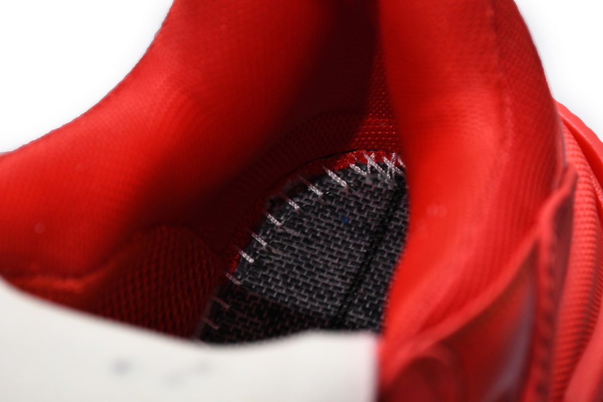 Balenciaga Triple S Dark Red 536737 W2FA1 9012 - Premium Sneakers Balenciaga Triple S Dark Red 536737 W2FA1 9012 - Premium Sneakers