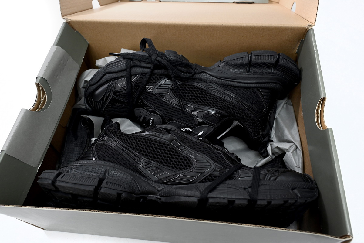 Balenciaga 3XL All Black 734733 W2RC6 0203 - Premium All-Black 3XL Sweater for Men Balenciaga 3XL All Black 734733 W2RC6 0203 - Premium All-Black 3XL Sweater for Men