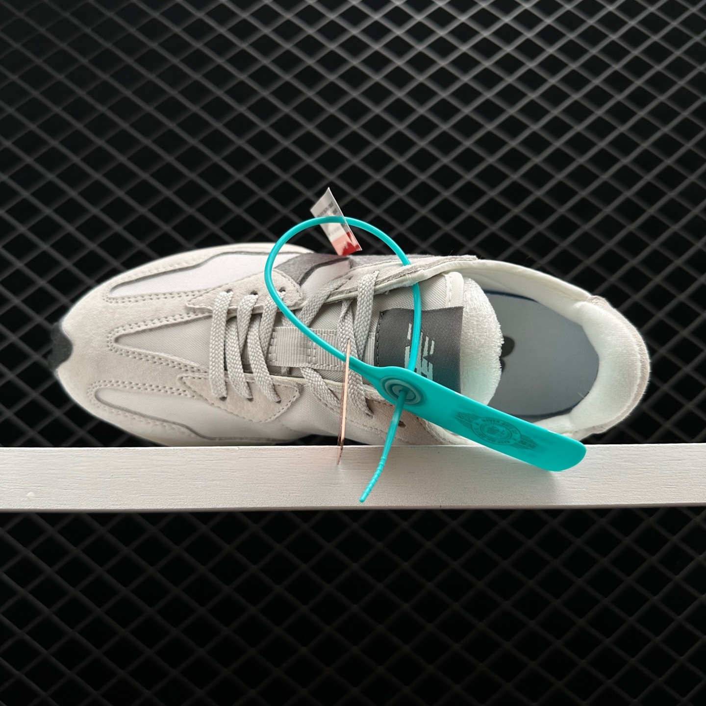 New Balance 327 'Nimbus Cloud' MS327WE - Effortlessly Stylish Footwear New Balance 327 'Nimbus Cloud' MS327WE - Effortlessly Stylish Footwear