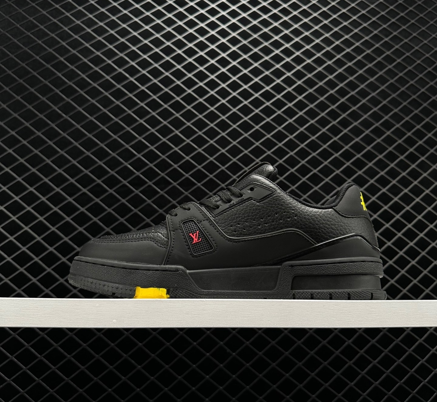 Louis Vuitton Trainer Black Signature 1A8ZQJ - Sleek and Stylish Authentic Footwear Louis Vuitton Trainer Black Signature 1A8ZQJ - Sleek and Stylish Authentic Footwear