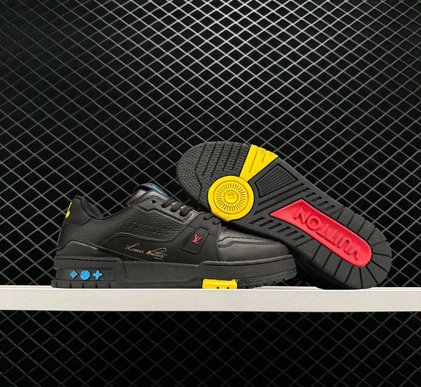 Louis Vuitton Trainer Black Signature 1A8ZQJ - Sleek and Stylish Authentic Footwear Louis Vuitton Trainer Black Signature 1A8ZQJ - Sleek and Stylish Authentic Footwear