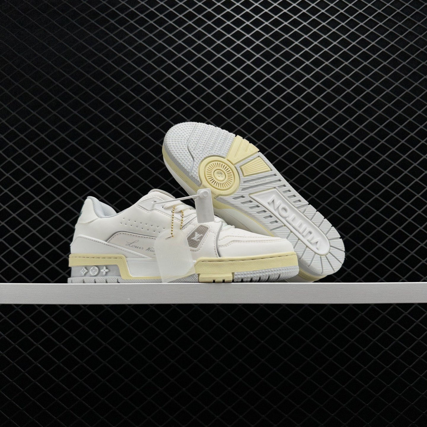 Louis Vuitton Trainer White Signature 1A8WB9 - Luxurious Designer Footwear Louis Vuitton Trainer White Signature 1A8WB9 - Luxurious Designer Footwear