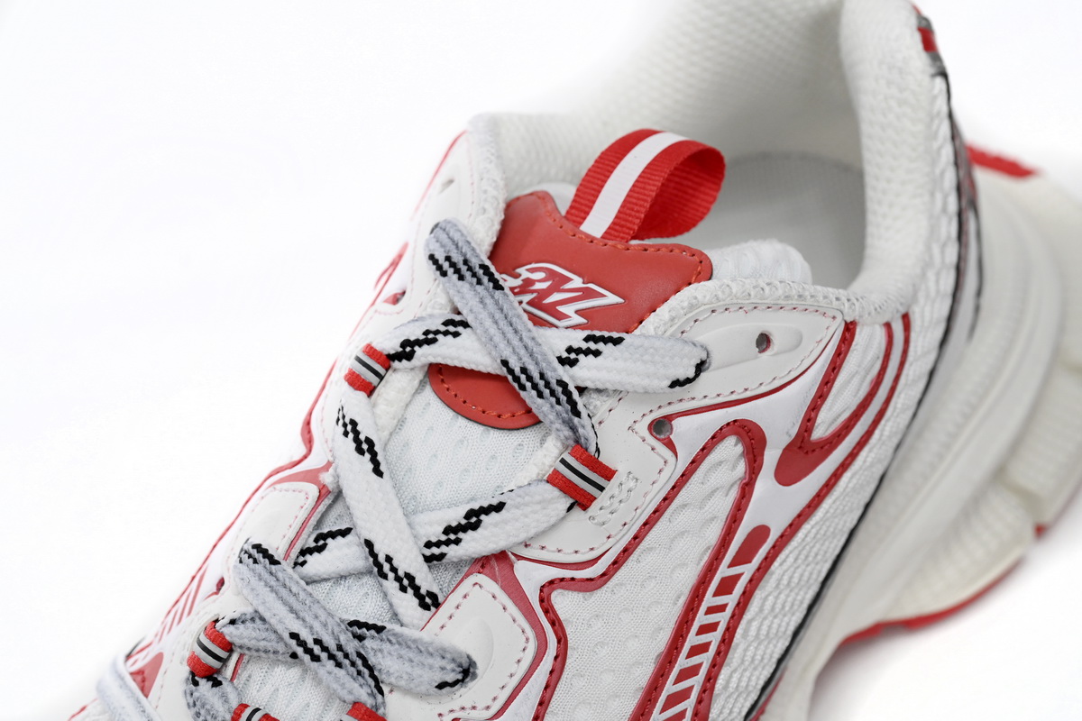 Balenciaga 3XL White 734733 W2RG3 1203 - Stylish and Luxurious Clothing for Men Balenciaga 3XL White 734733 W2RG3 1203 - Stylish and Luxurious Clothing for Men