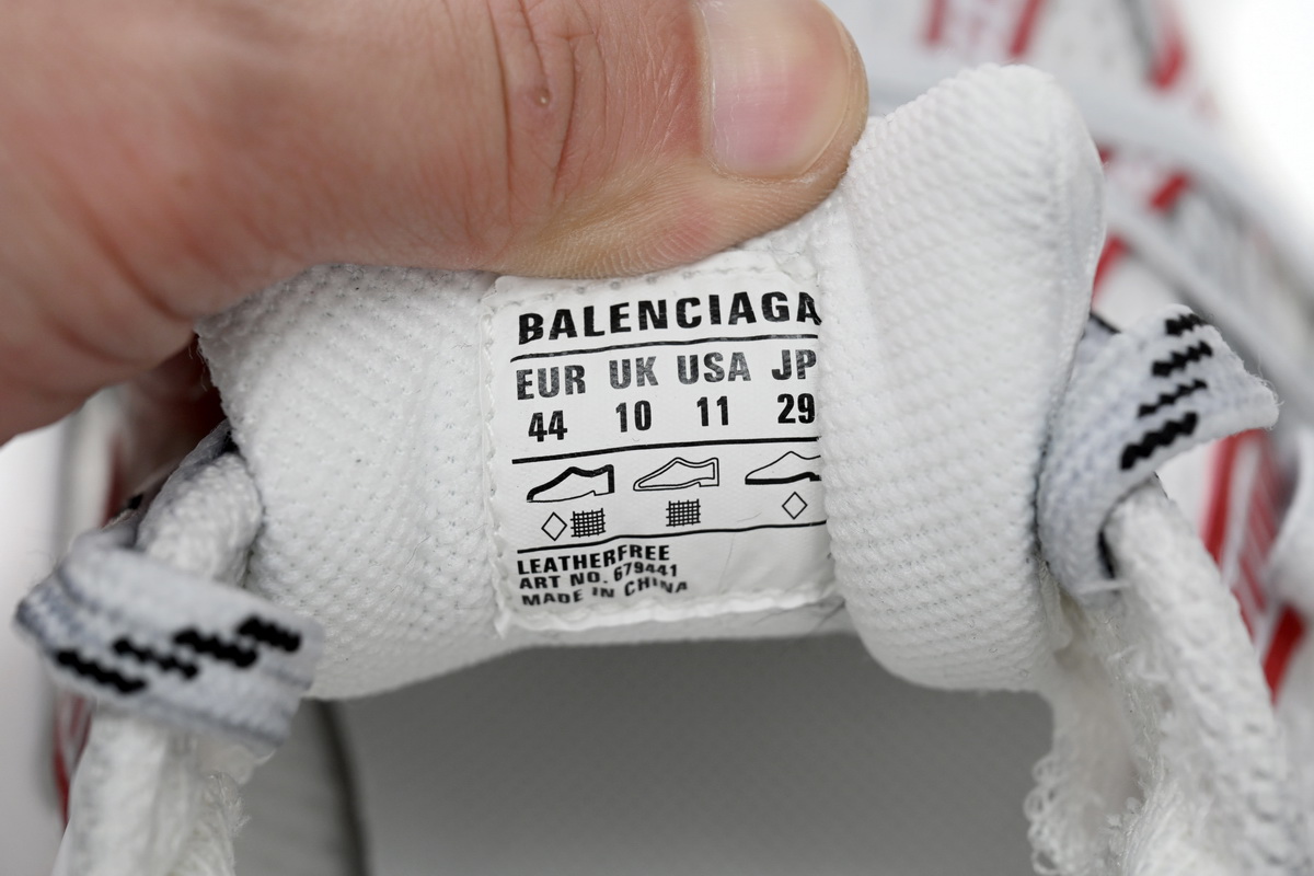 Balenciaga 3XL White 734733 W2RG3 1203 - Stylish and Luxurious Clothing for Men Balenciaga 3XL White 734733 W2RG3 1203 - Stylish and Luxurious Clothing for Men