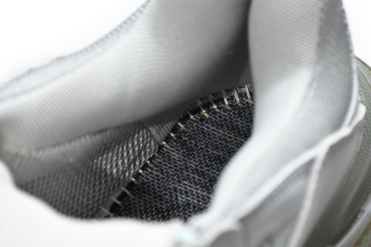 Balenciaga Triple S Sneaker Clear Sole - Stylish and Trendy Footwear Balenciaga Triple S Sneaker Clear Sole - Stylish and Trendy Footwear