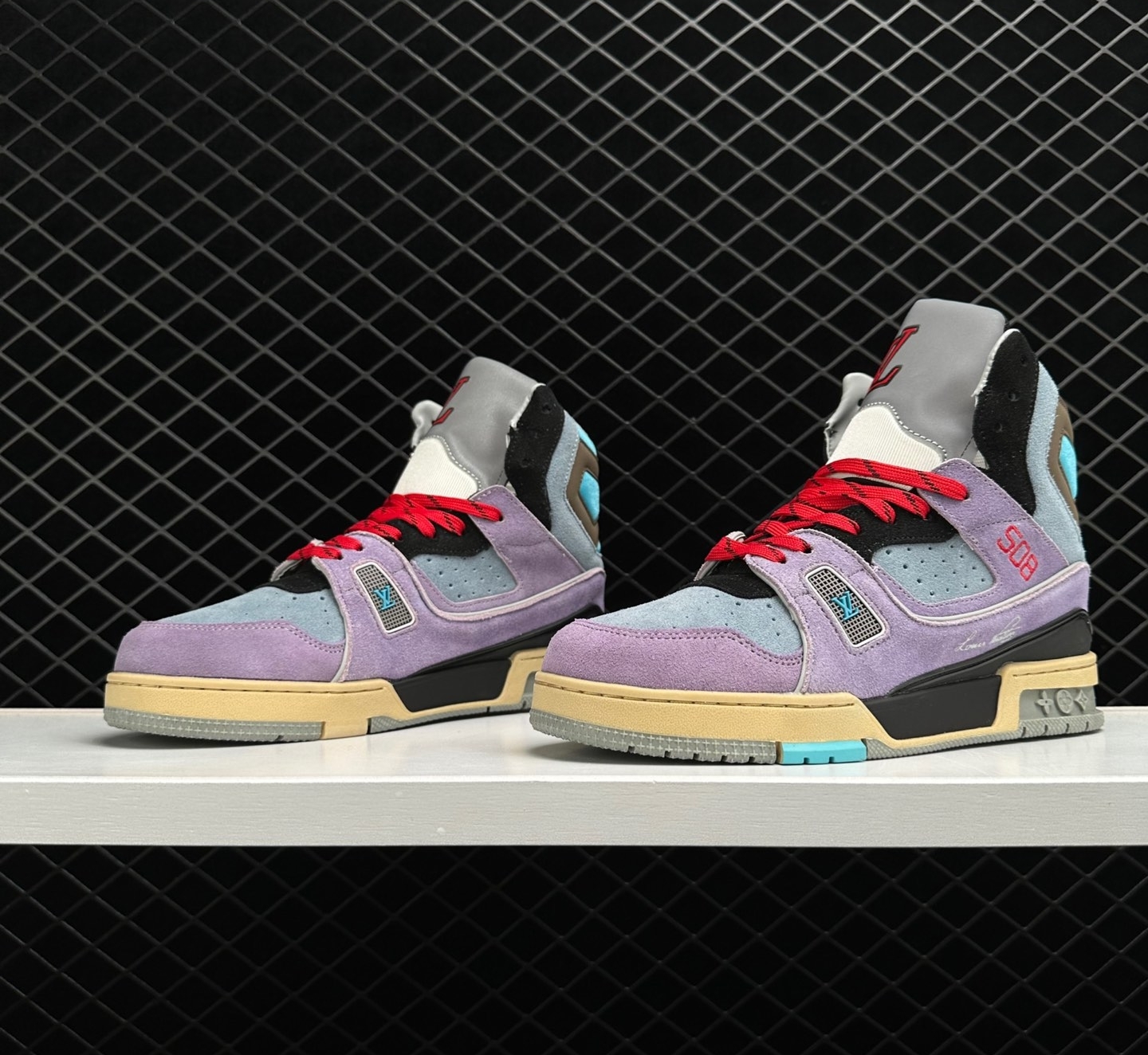 Louis Vuitton Purple Trainer Sneaker Boot 1A7R0R | Stylish Designer Footwear Louis Vuitton Purple Trainer Sneaker Boot 1A7R0R | Stylish Designer Footwear