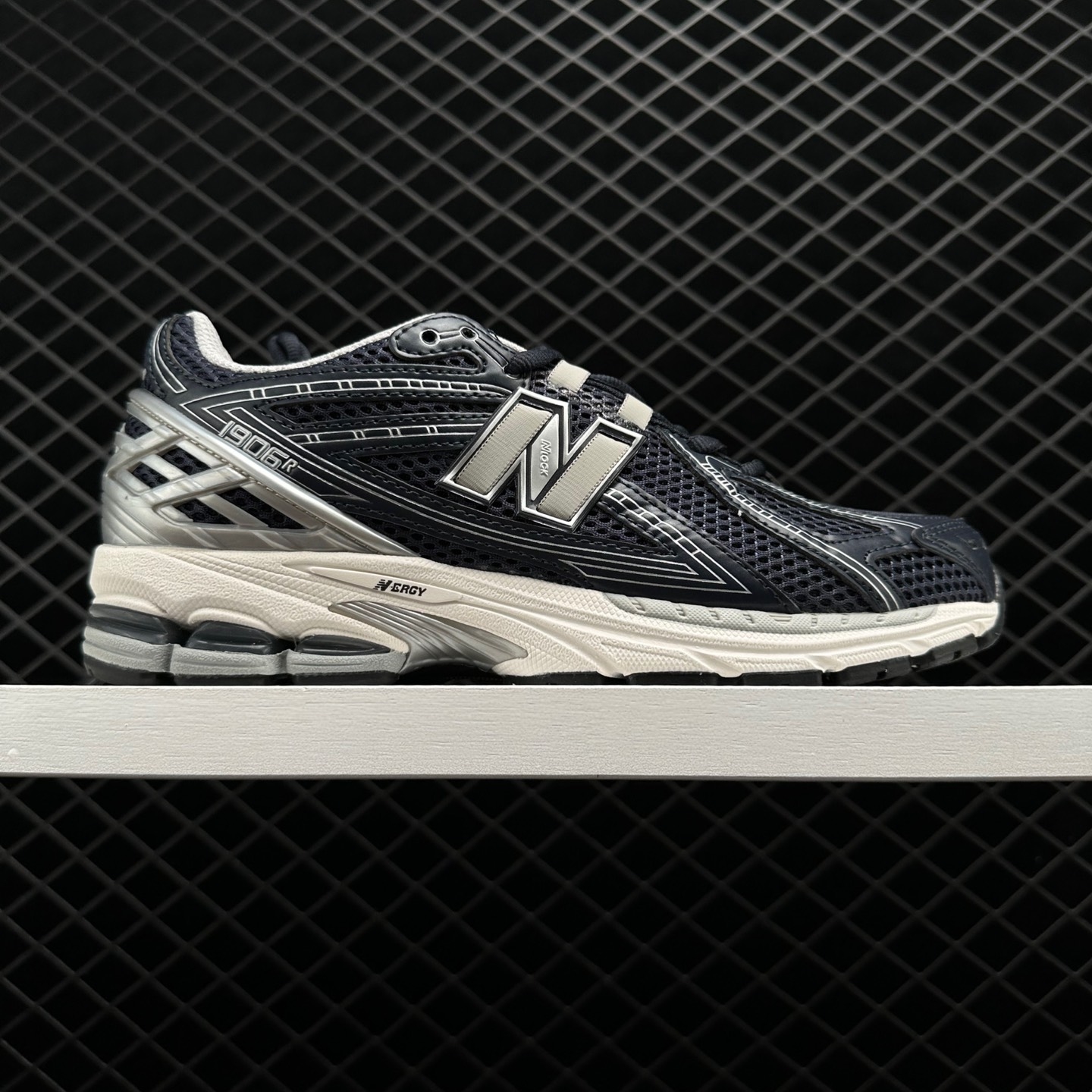 New Balance 1906R 'Eclipse' M1906RCA - Futuristic Running Shoes New Balance 1906R 'Eclipse' M1906RCA - Futuristic Running Shoes