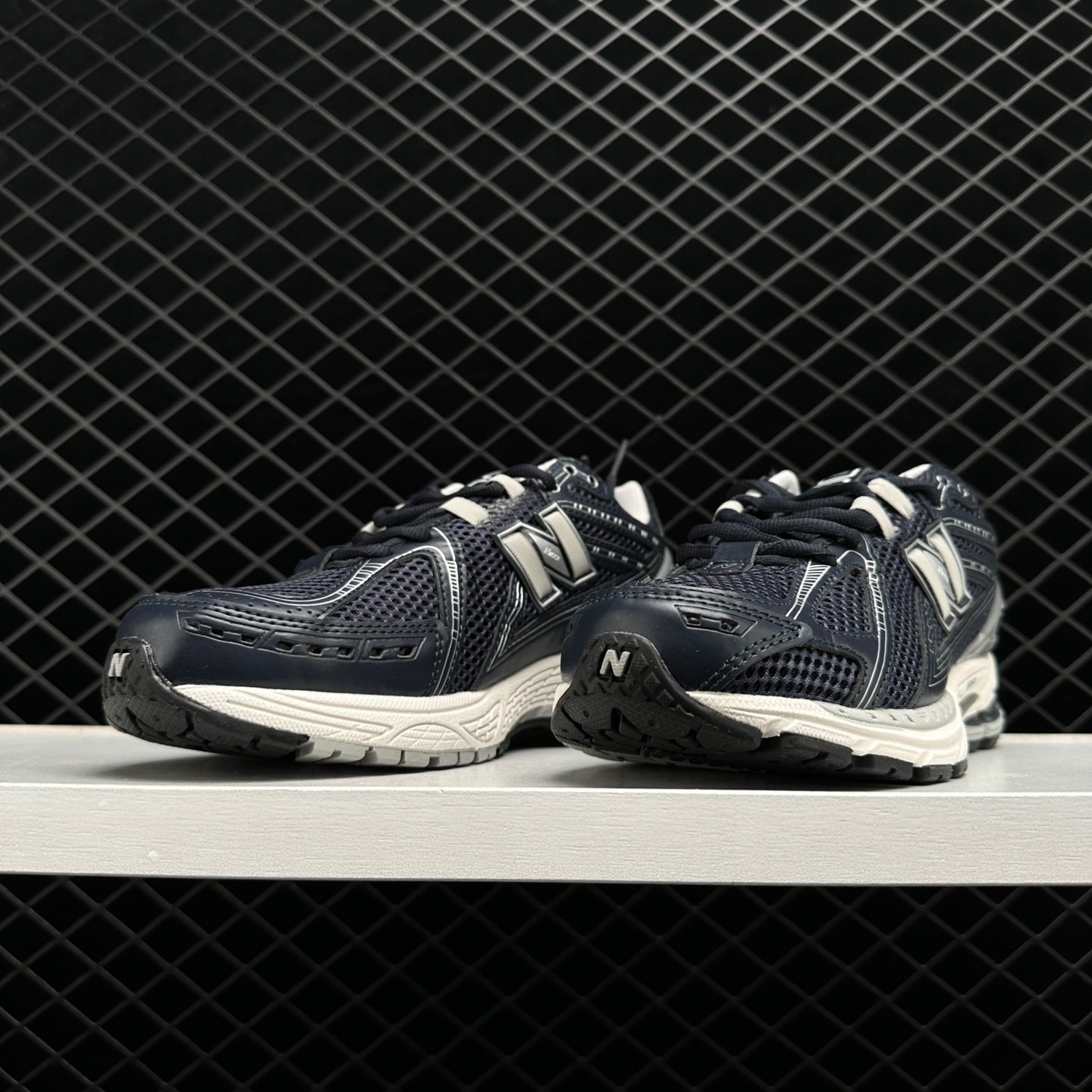 New Balance 1906R 'Eclipse' M1906RCA - Futuristic Running Shoes New Balance 1906R 'Eclipse' M1906RCA - Futuristic Running Shoes