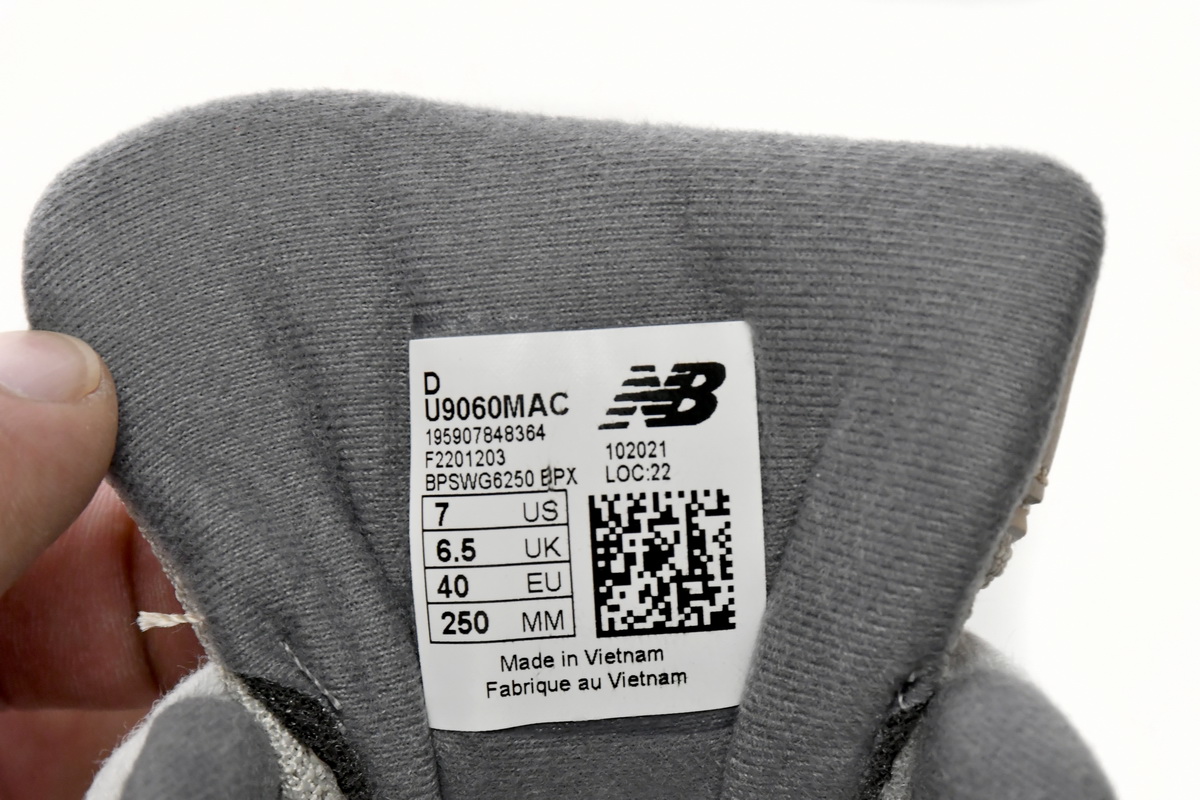 New Balance 9060 'Sea Salt' - Stylish and Comfortable Sneakers New Balance 9060 'Sea Salt' - Stylish and Comfortable Sneakers