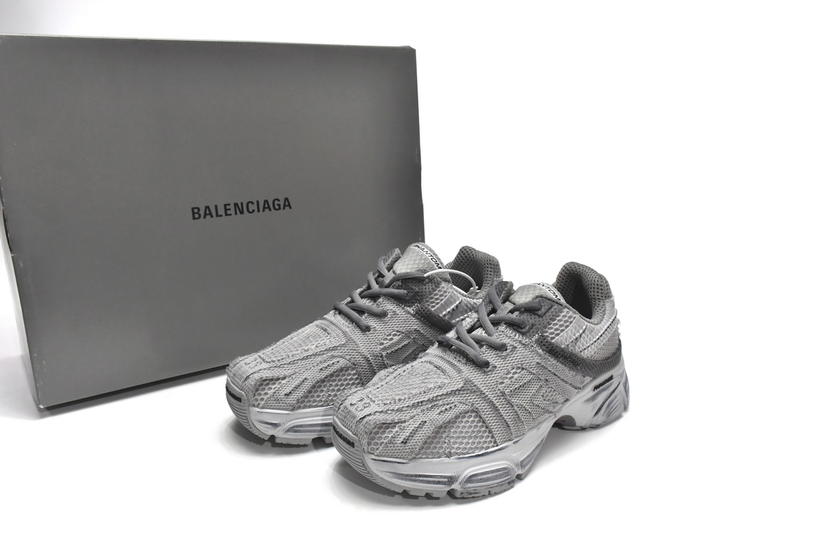 Balenciaga Phantom Sneaker Grey 679339 W2E91 1715 - Stylish and Comfortable Footwear Balenciaga Phantom Sneaker Grey 679339 W2E91 1715 - Stylish and Comfortable Footwear