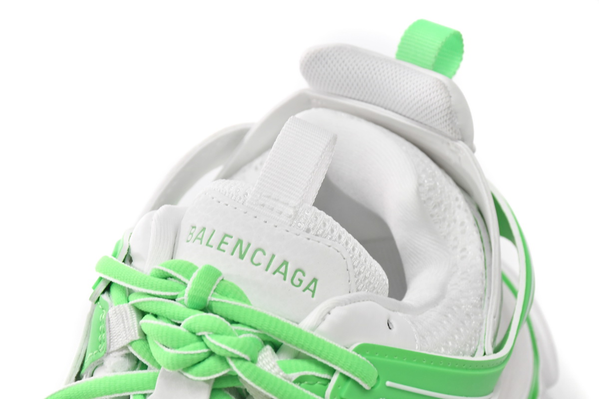 Balenciaga Tess S. White Green 542023 W3HL1: Stylish Sneakers for the Fashion Forward Balenciaga Tess S. White Green 542023 W3HL1: Stylish Sneakers for the Fashion Forward