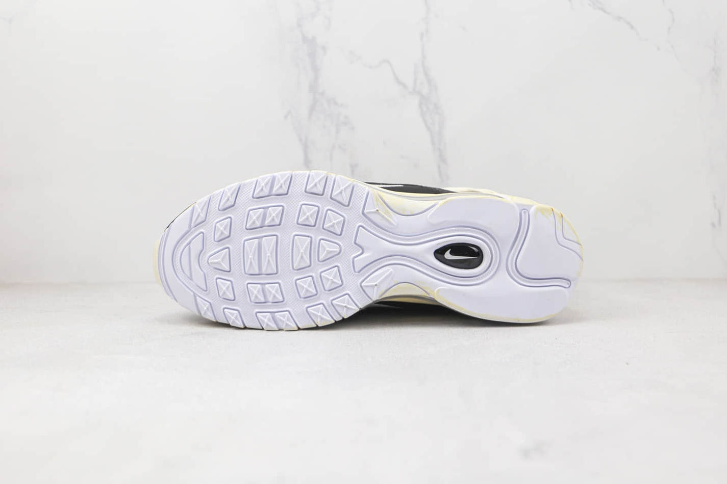 Nike Air Max 97 'Black' 921826-001 - Stylish and Sleek Running Shoes Nike Air Max 97 'Black' 921826-001 - Stylish and Sleek Running Shoes