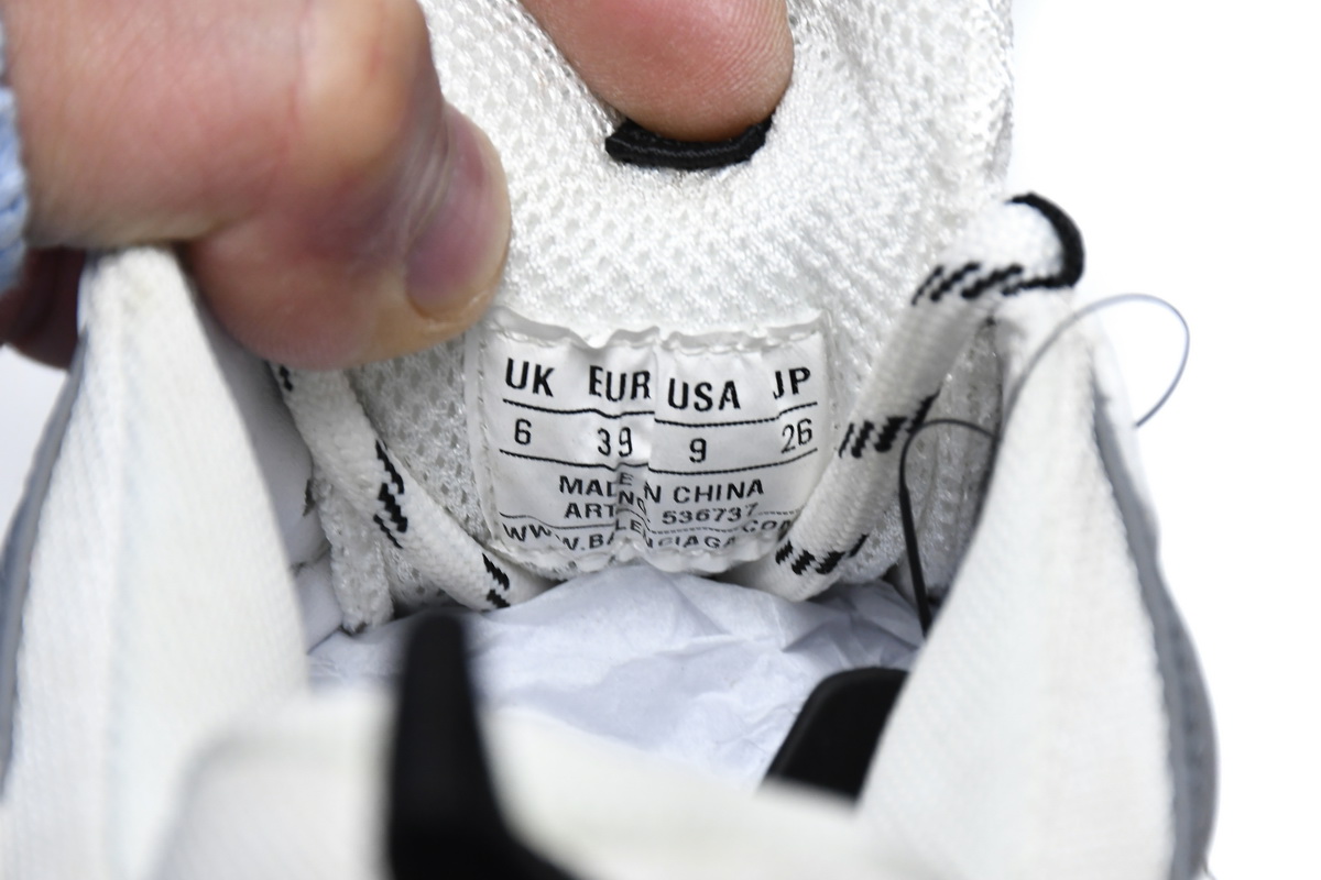 Balenciaga Triple S White Grey 536737 - Stylish and Versatile Footwear Balenciaga Triple S White Grey 536737 - Stylish and Versatile Footwear