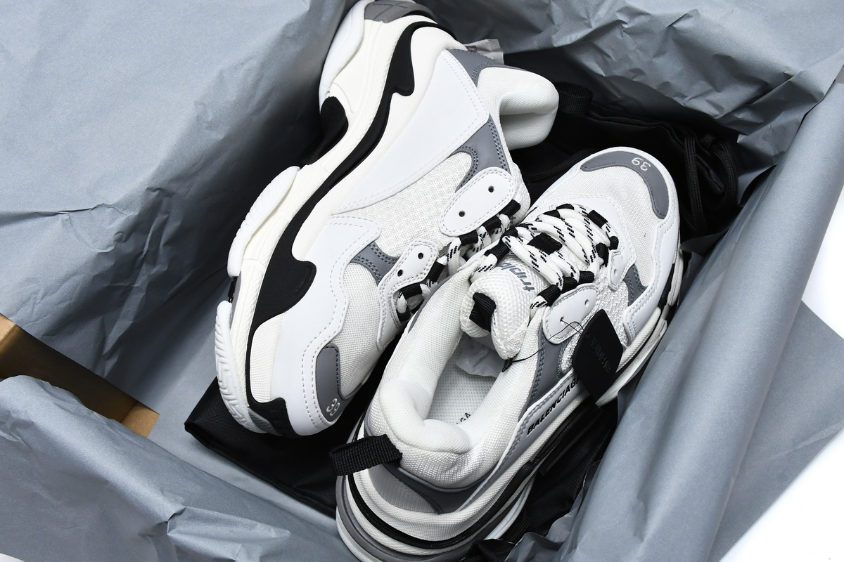 Balenciaga Triple S White Grey 536737 - Stylish and Versatile Footwear Balenciaga Triple S White Grey 536737 - Stylish and Versatile Footwear