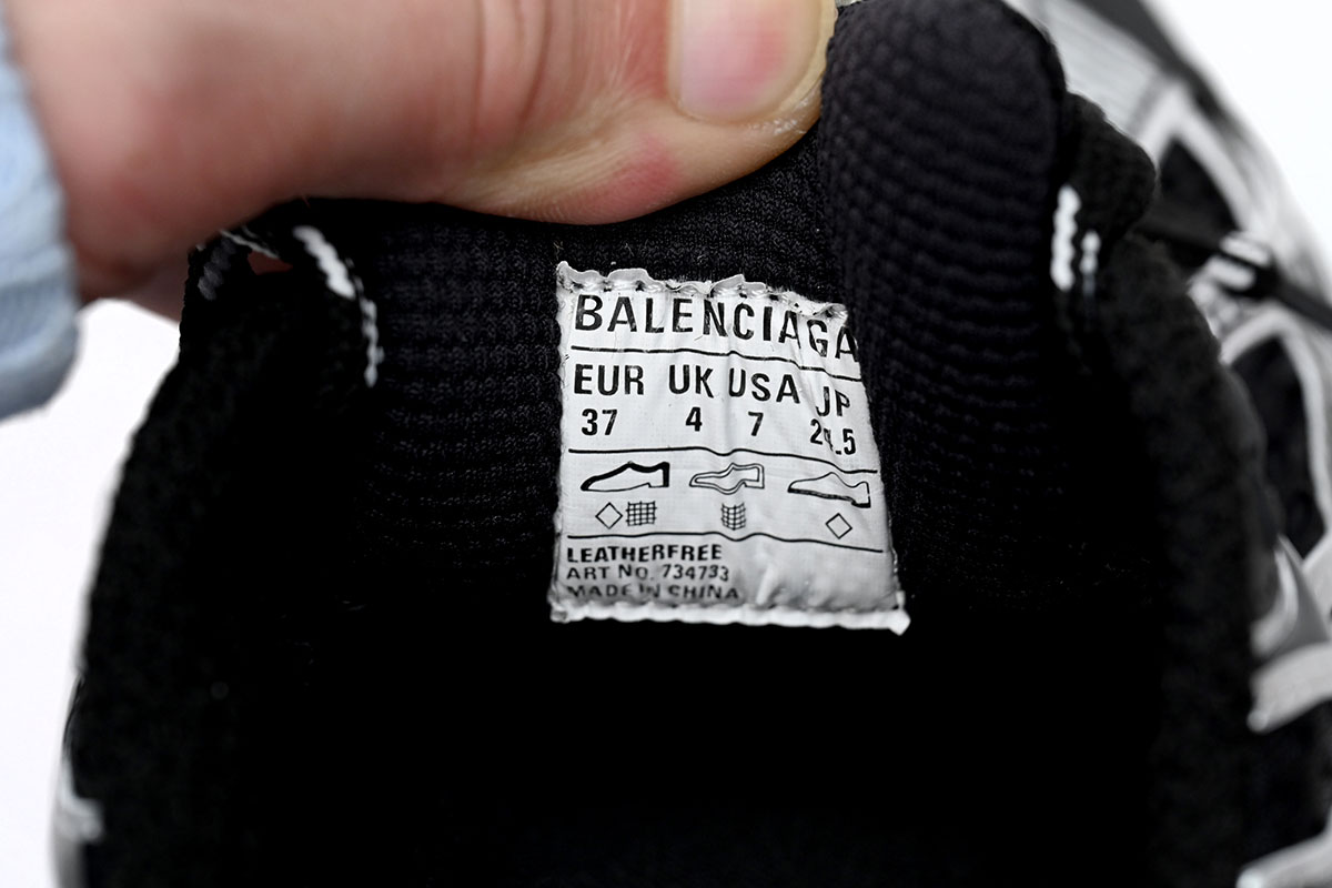 Balenciaga 3XL Silver 734733 W2RB5 0218 - Authentic Luxury Fashion | Free Shipping Balenciaga 3XL Silver 734733 W2RB5 0218 - Authentic Luxury Fashion | Free Shipping