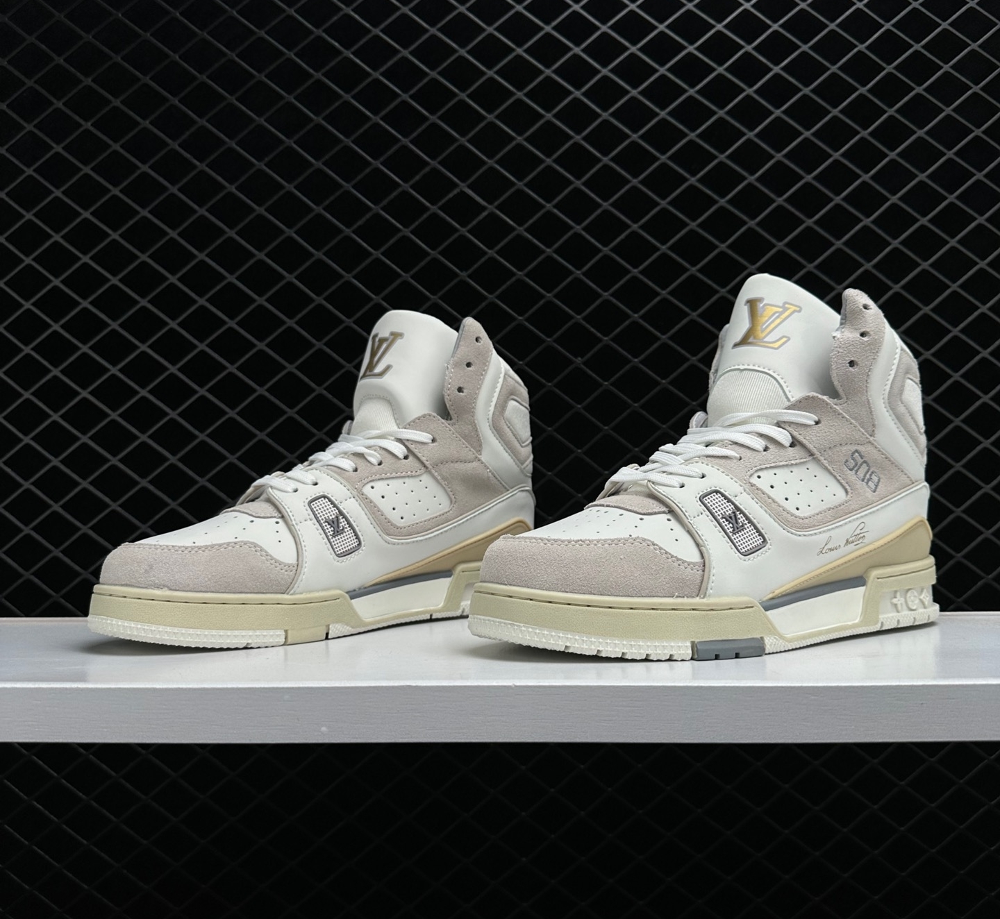 Louis Vuitton LV Trainer High Sneakers White - Premium Luxury Footwear Louis Vuitton LV Trainer High Sneakers White - Premium Luxury Footwear