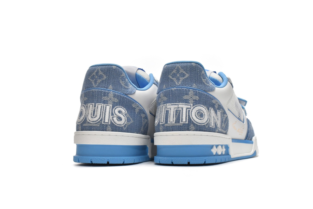 Louis Vuitton Trainer Blue GO0232: Sophisticated elegance meets sporty style Louis Vuitton Trainer Blue GO0232: Sophisticated elegance meets sporty style