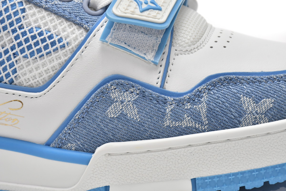 Louis Vuitton Trainer Blue GO0232: Sophisticated elegance meets sporty style Louis Vuitton Trainer Blue GO0232: Sophisticated elegance meets sporty style