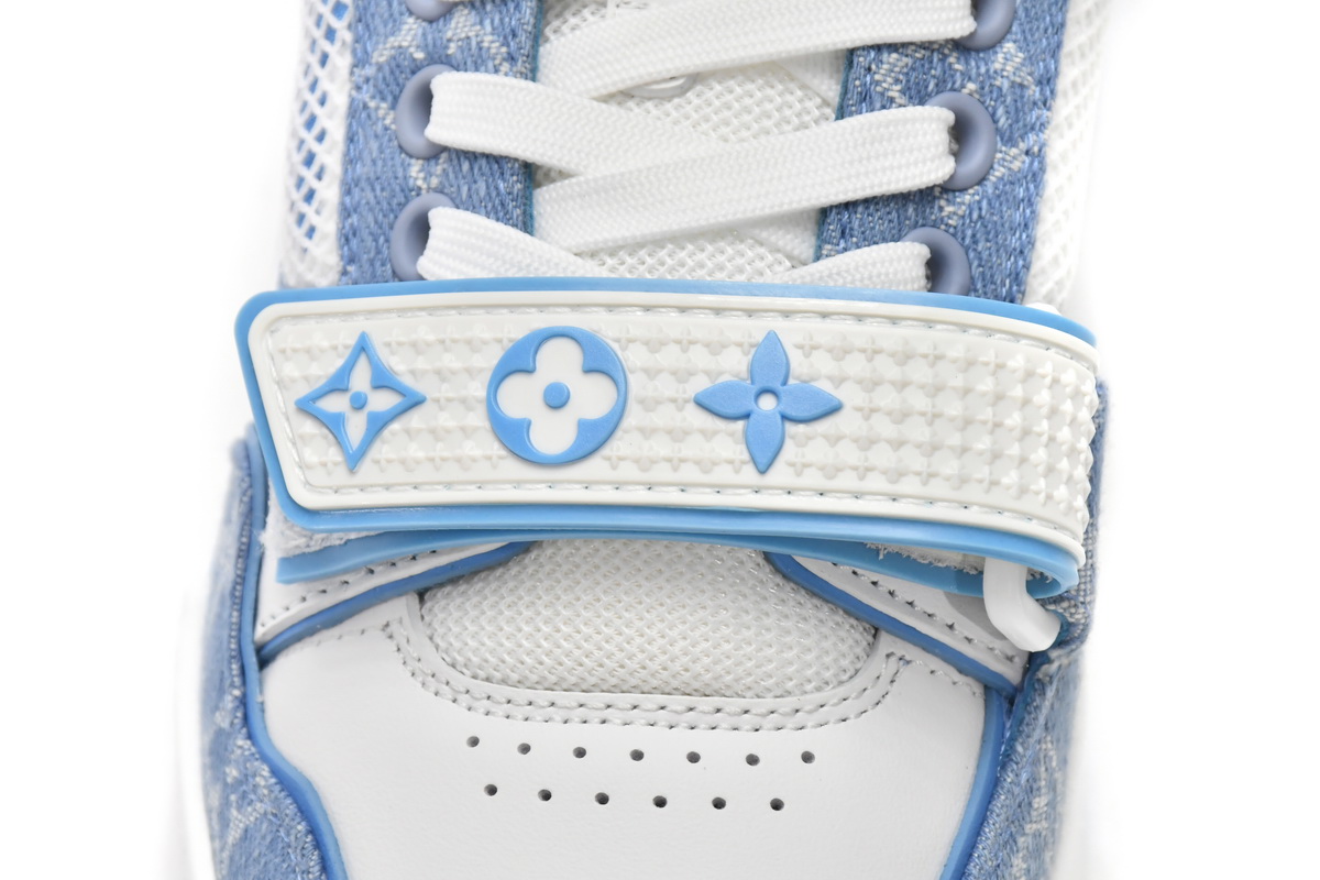 Louis Vuitton Trainer Blue GO0232: Sophisticated elegance meets sporty style Louis Vuitton Trainer Blue GO0232: Sophisticated elegance meets sporty style