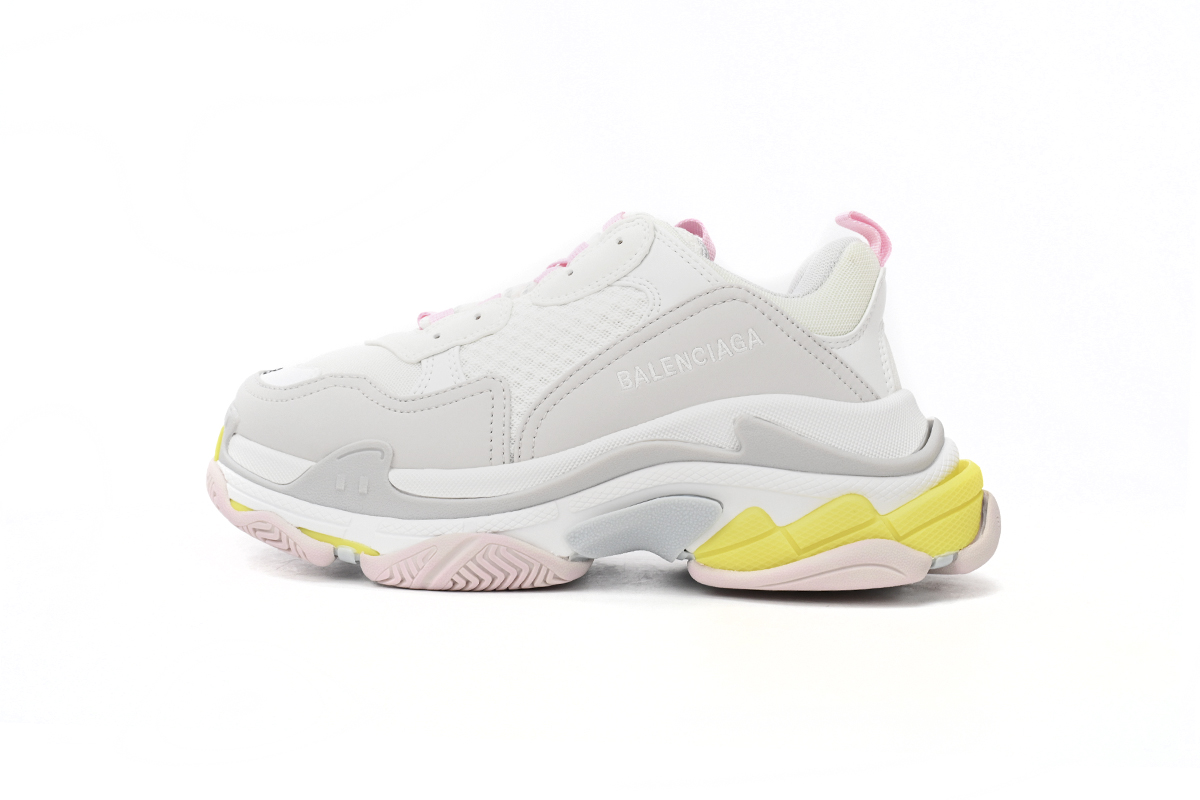 Balenciaga Triple S White Yellow 524039 W2FW4 7541 - Trendy Sneakers for Stylish Fashionistas Balenciaga Triple S White Yellow 524039 W2FW4 7541 - Trendy Sneakers for Stylish Fashionistas