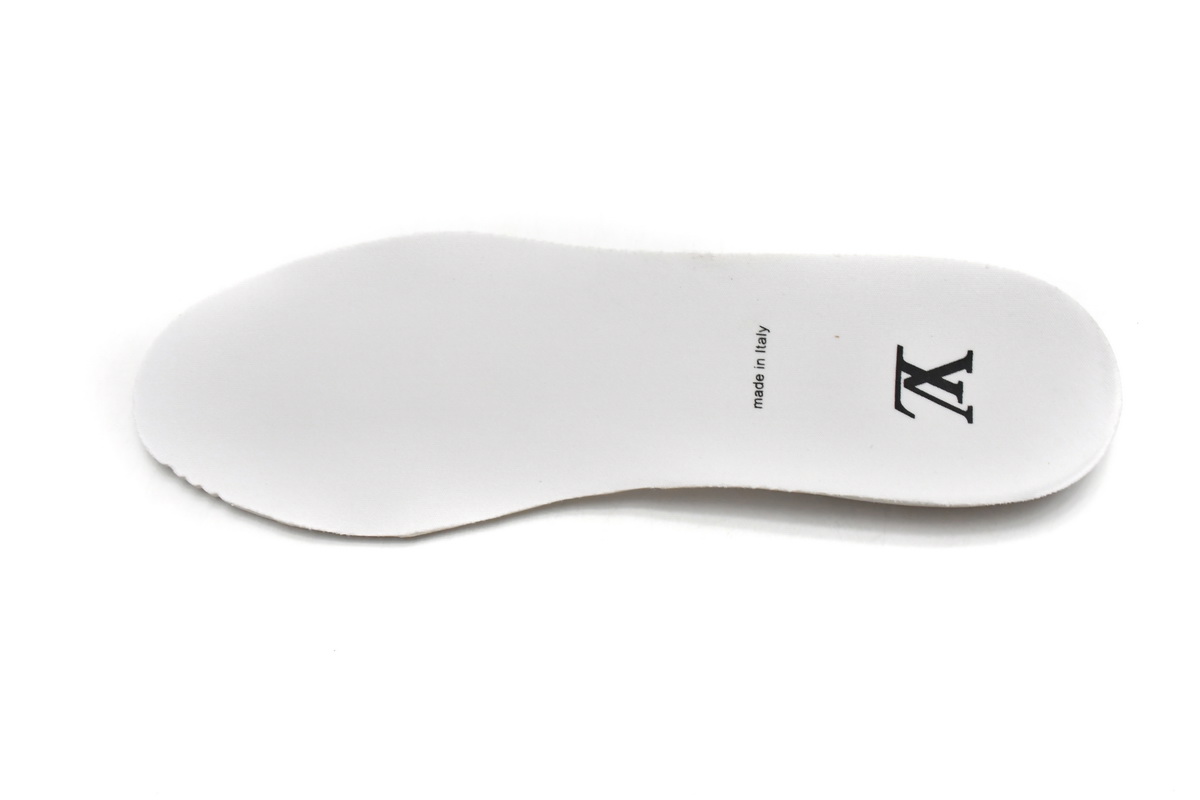 Louis Vuitton Trainer Black & White VL1202: Iconic Style with Timeless Sophistication Louis Vuitton Trainer Black & White VL1202: Iconic Style with Timeless Sophistication