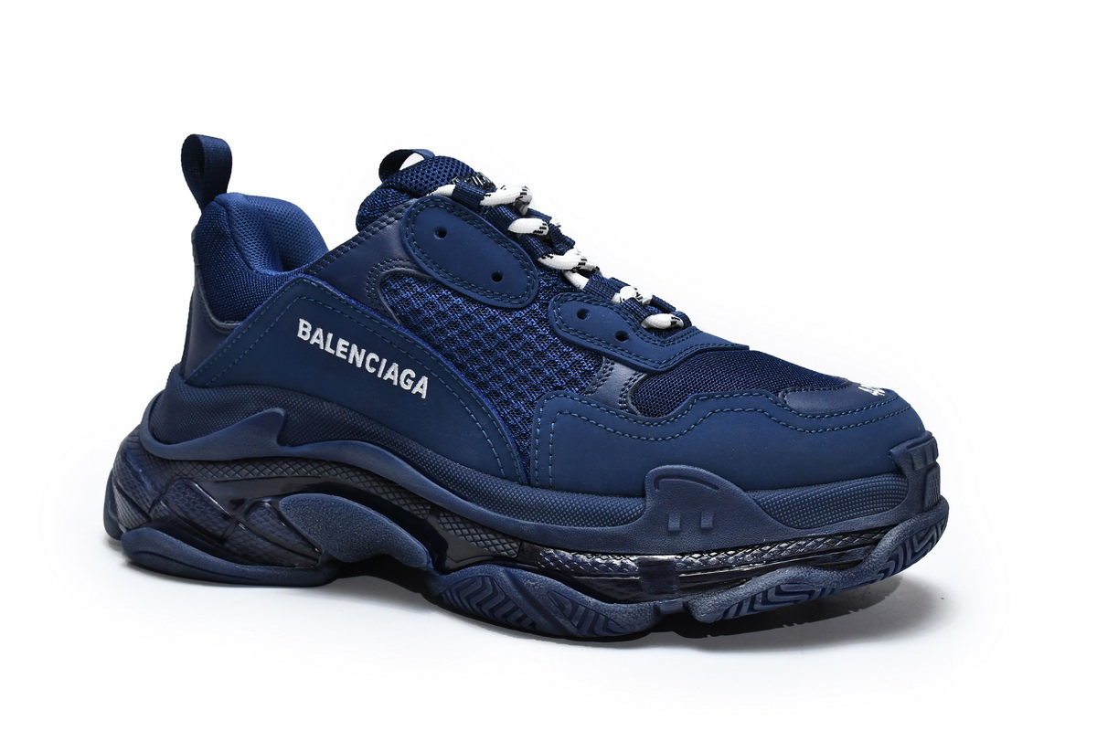 Balenciaga Triple S Navy Sneaker 541624 W091 4107 - Limited Edition! Balenciaga Triple S Navy Sneaker 541624 W091 4107 - Limited Edition!
