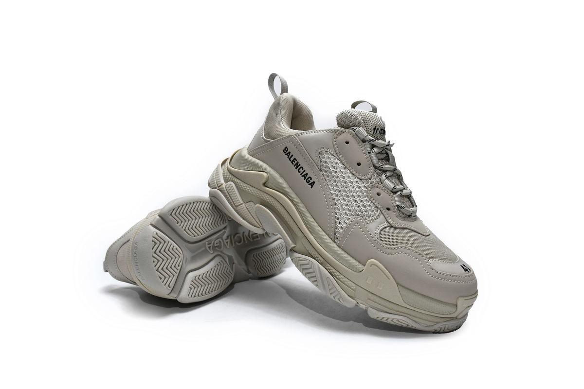 Balenciaga Triple S Rice Ash 534737 W2FW1 9700 - Exclusive Stylish Sneakers Balenciaga Triple S Rice Ash 534737 W2FW1 9700 - Exclusive Stylish Sneakers