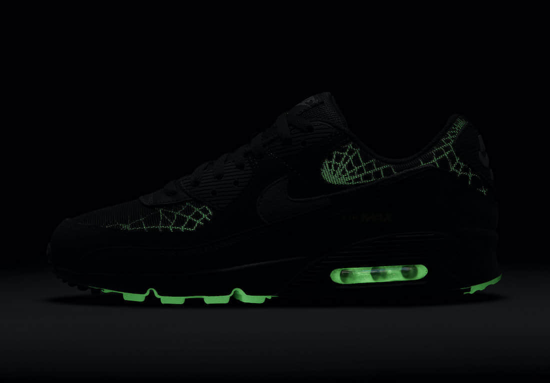 Nike Air Max 90 'Halloween Black' DC3892-001 - Limited Edition Sneakers for Spooky Style Nike Air Max 90 'Halloween Black' DC3892-001 - Limited Edition Sneakers for Spooky Style