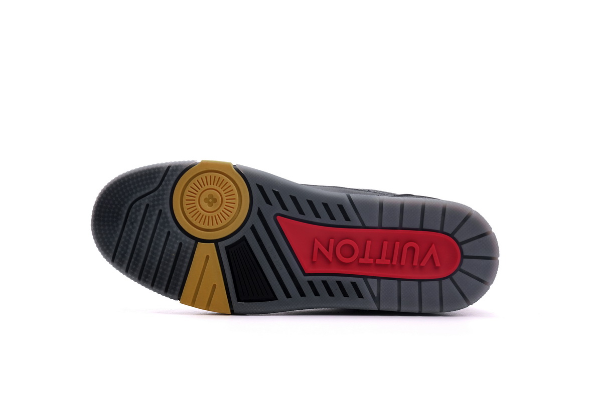 Louis Vuitton Trainer Black Litchi Pattern FD0226 - Stylish Luxury Footwear Louis Vuitton Trainer Black Litchi Pattern FD0226 - Stylish Luxury Footwear