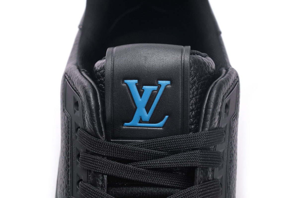Louis Vuitton Trainer Black Litchi Pattern FD0226 - Stylish Luxury Footwear Louis Vuitton Trainer Black Litchi Pattern FD0226 - Stylish Luxury Footwear