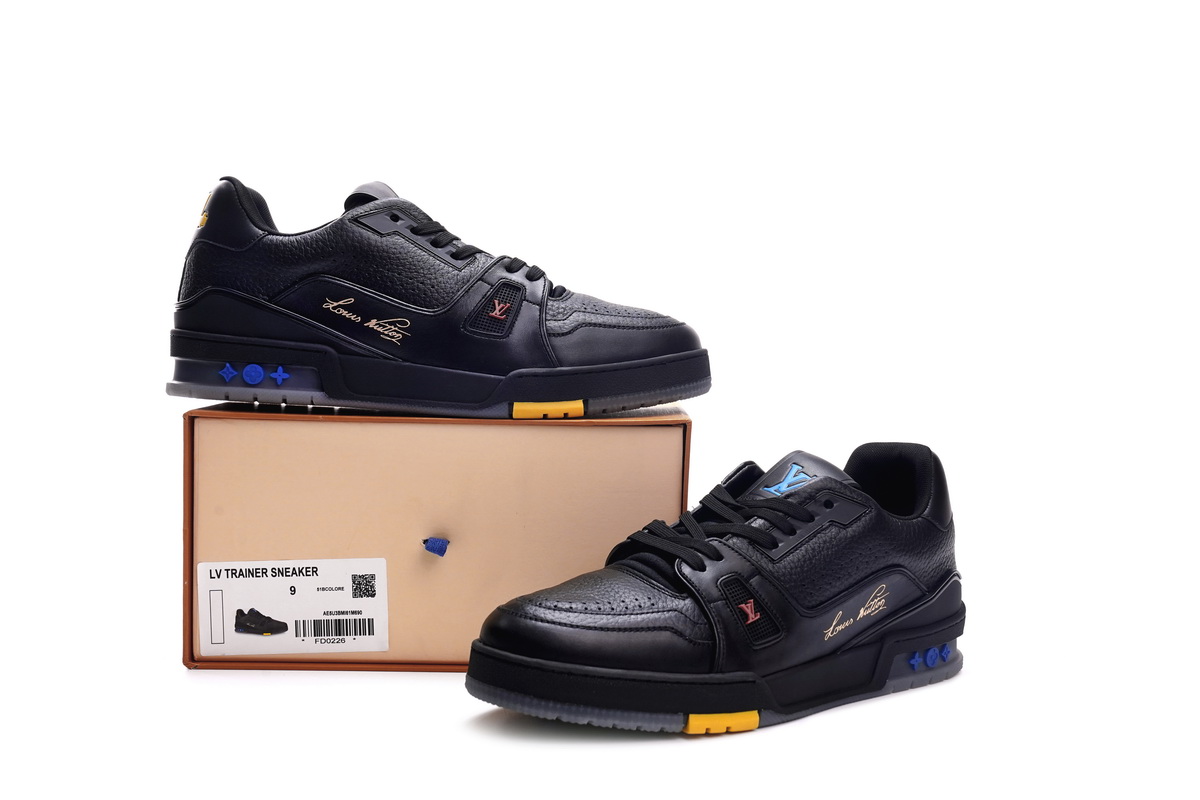 Louis Vuitton Trainer Black Litchi Pattern FD0226 - Stylish Luxury Footwear Louis Vuitton Trainer Black Litchi Pattern FD0226 - Stylish Luxury Footwear