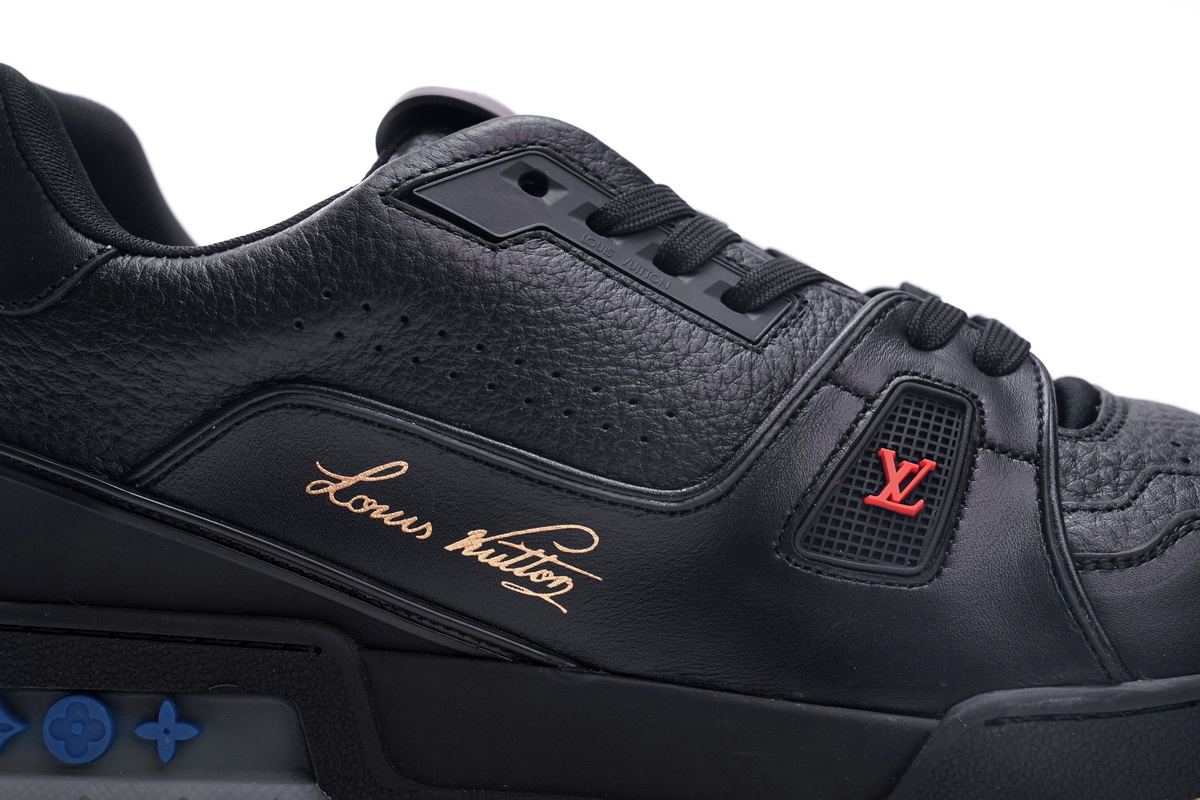 Louis Vuitton Trainer Black Litchi Pattern FD0226 - Stylish Luxury Footwear Louis Vuitton Trainer Black Litchi Pattern FD0226 - Stylish Luxury Footwear