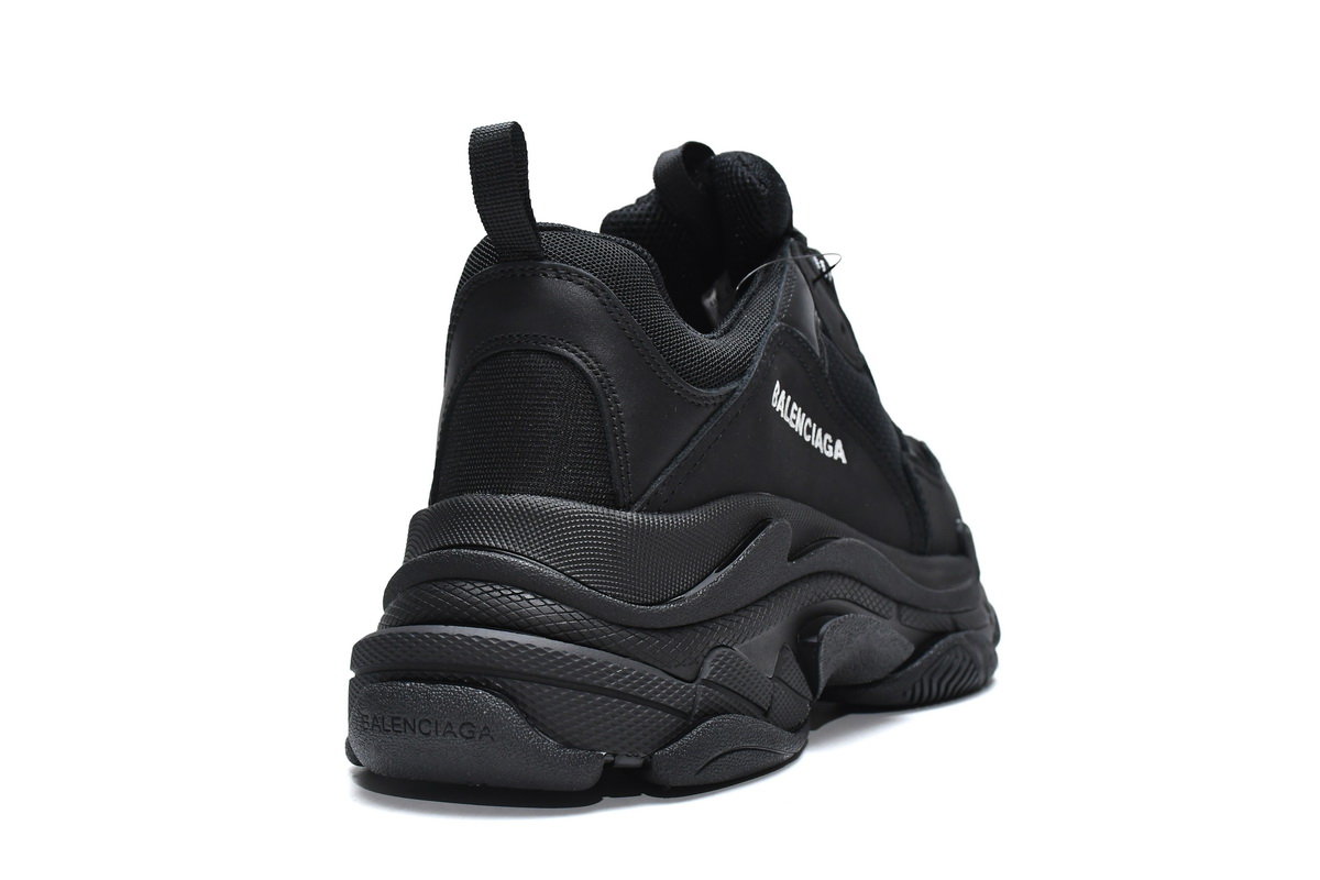 Balenciaga Triple S Clear Sole Black 541624 W0901 1100 - Get the Sleek Style You Desire Balenciaga Triple S Clear Sole Black 541624 W0901 1100 - Get the Sleek Style You Desire