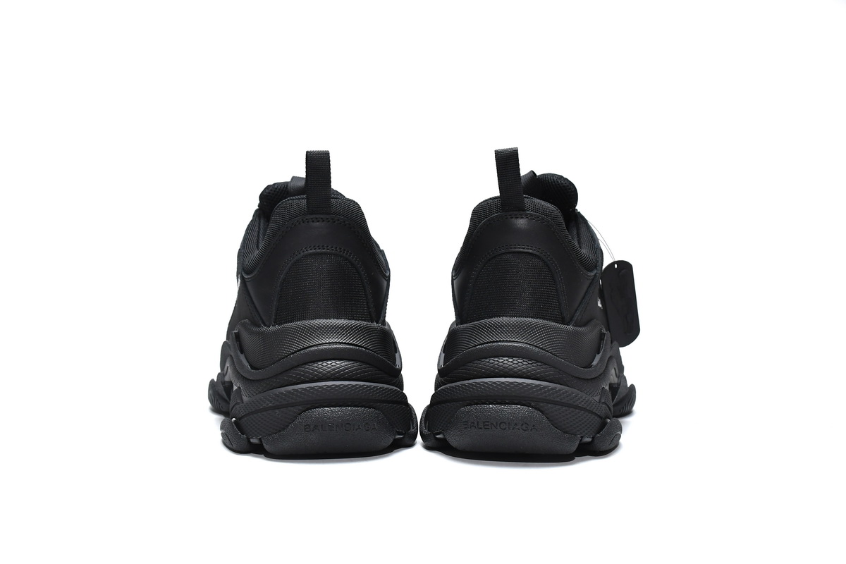 Balenciaga Triple S Clear Sole Black 541624 W0901 1100 - Get the Sleek Style You Desire Balenciaga Triple S Clear Sole Black 541624 W0901 1100 - Get the Sleek Style You Desire