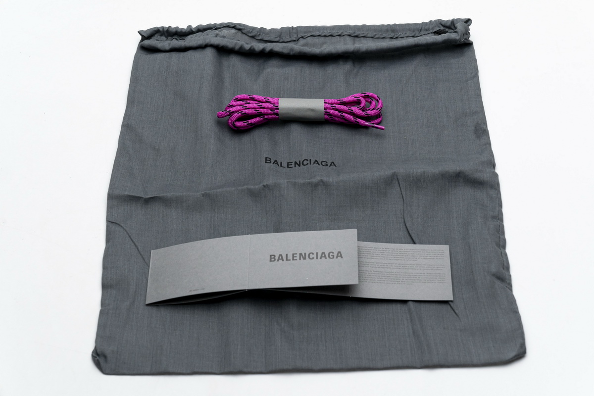 Balenciaga Men's Triple S Clunky Red Shoes - 524039 W2FA1 7634 Balenciaga Men's Triple S Clunky Red Shoes - 524039 W2FA1 7634